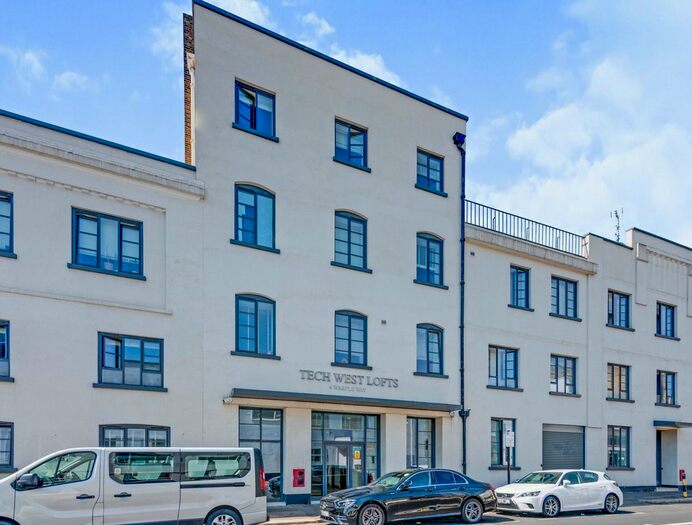 1 Bedroom Flat To Rent In Warple Way, London, W3