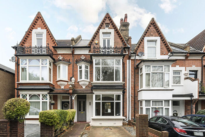 4 Bedroom Terraced House To Rent In Wellington Gardens, London, SE7