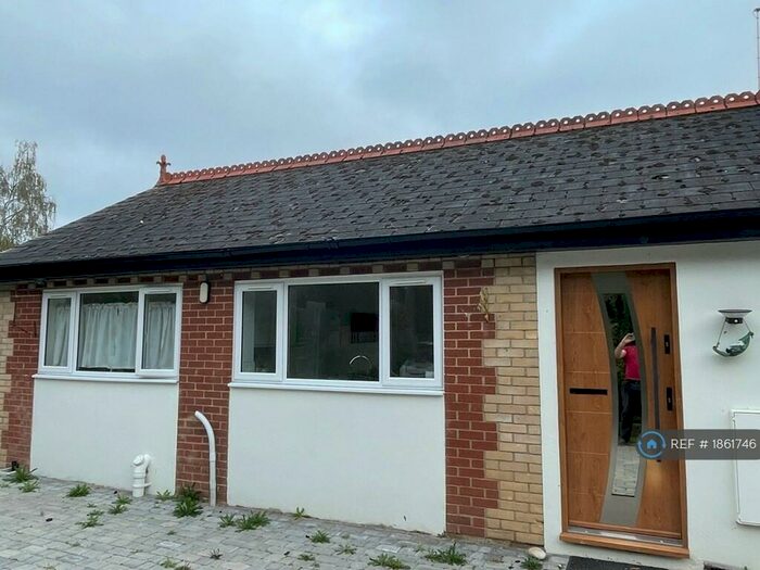1 Bedroom Bungalow To Rent In Wayside Road, St. Leonards, Ringwood, BH24