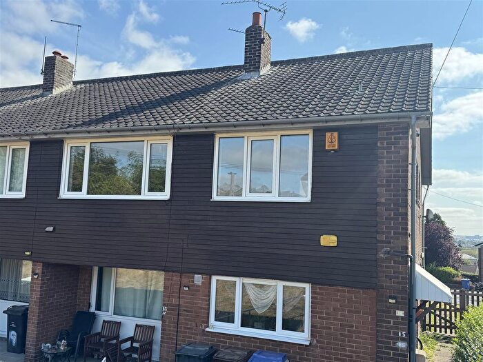 2 Bedroom Flat For Sale In Burton Avenue, Monk Bretton, Barnsley, S71