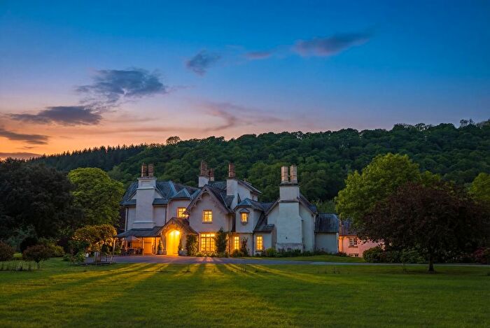 7 Bedroom Detached House For Sale In Boncath, SA37