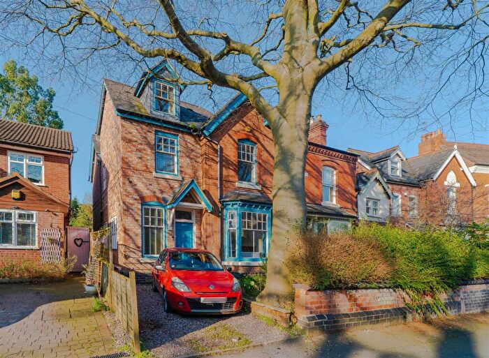 5 Bedroom Semi Detached House For Sale In Woodfield Road, Kings Heath, Birmingham, B13