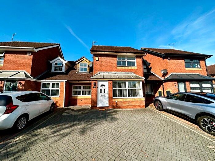 3 Bedroom Link Detached House To Rent In Balmore Wood, Barton Hills, Luton, LU3