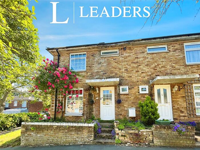 3 Bedroom Detached House For Sale In Hollyfield, Harlow, Essex, CM19