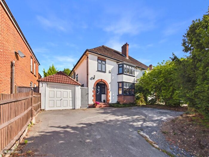 4 Bedroom Semi Detached House For Sale In Bromley, Kent, BR1