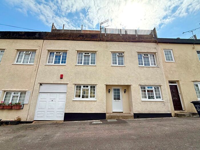 3 Bedroom Terraced House To Rent In Ilsham Road, Torquay, TQ1