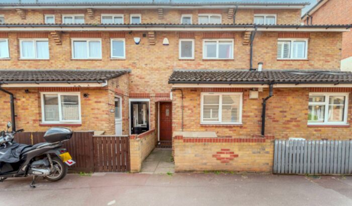5 Bedroom Terraced House To Rent In Canterbury Place, London SE17