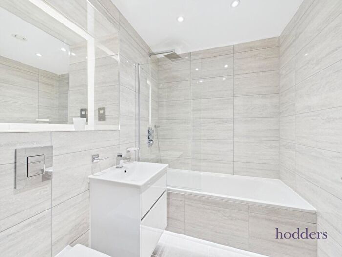 1 Bedroom Apartment To Rent In , KT15