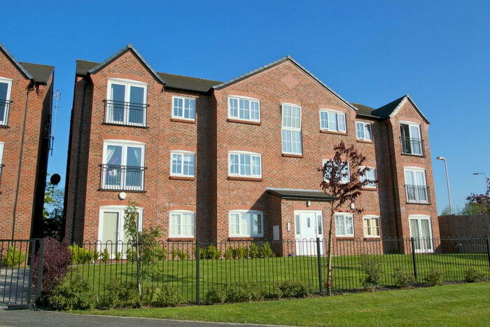 2 Bedroom Apartment To Rent In Chamberlain Gardens, Stockport, SK6