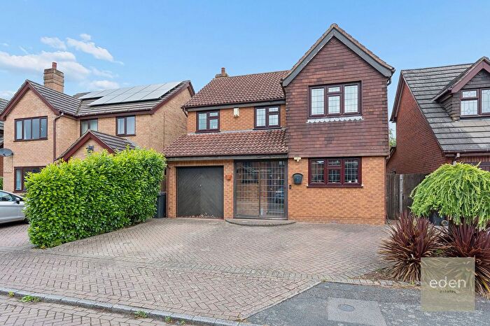 4 Bedroom Detached House For Sale In Priestley Drive, Larkfield, ME20