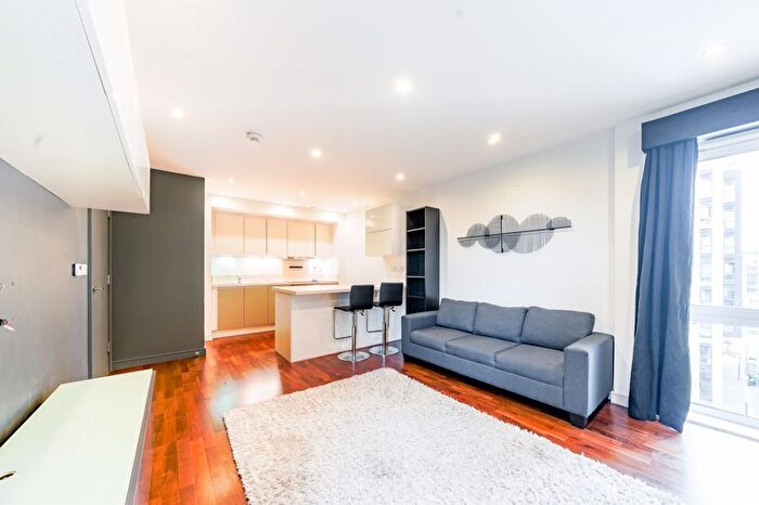 1 Bedroom Flat To Rent In Enterprise Way, London, SW18