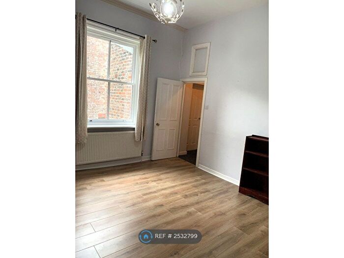 1 Bedroom Flat To Rent In Linnet Lane, Liverpool, L17