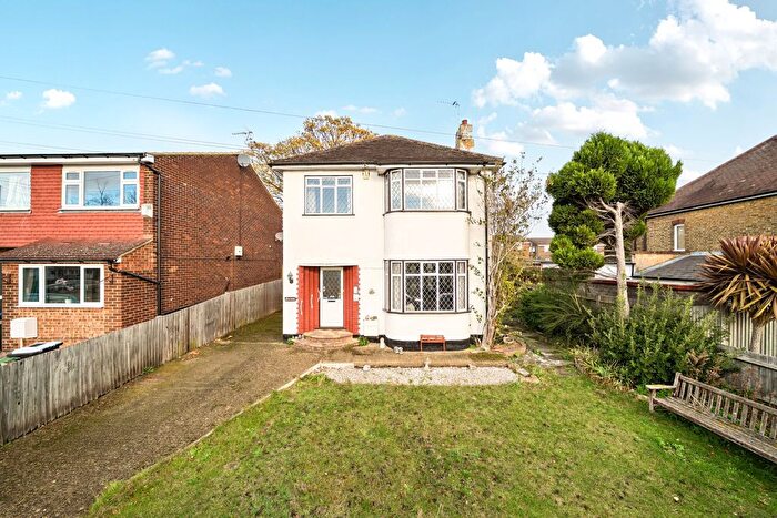3 Bedroom Detached House For Sale In Orchard Avenue, Belvedere, DA17