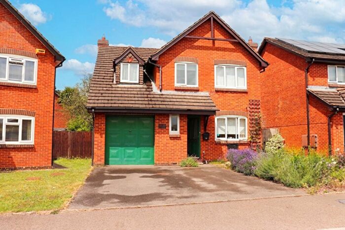 4 Bedroom Detached House For Sale In Upper Barn Copse, Fair Oak, SO50