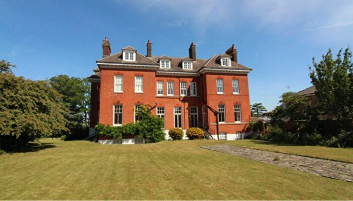 2 Bedroom Flat To Rent In Graham House, Newmarket, Suffolk, CB8