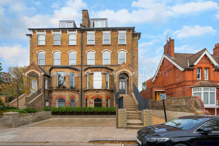 3 Bedroom Flat To Rent In Prince Arthur Road, Hampstead, NW3