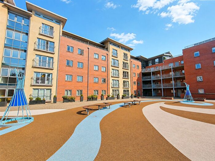 2 Bedroom Flat For Sale In The Leadworks, Queens Road, Chester, CH1