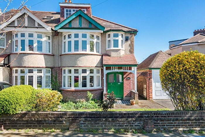 4 Bedroom Semi Detached House For Sale In Wellington Road, London, EN1