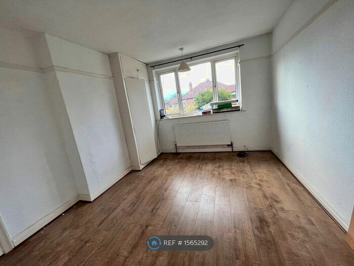 3 Bedroom Semi-Detached House To Rent In Mardale Avenue, Manchester, M20