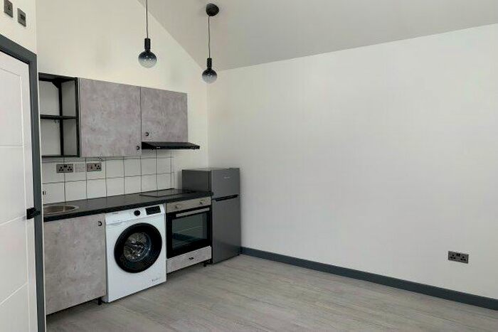 Studio To Rent In Shirley Road, Southampton, SO15