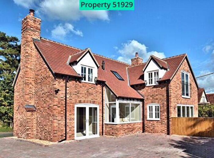 4 Bedroom Detached House For Sale In A Manor Road, Didcot, OX11