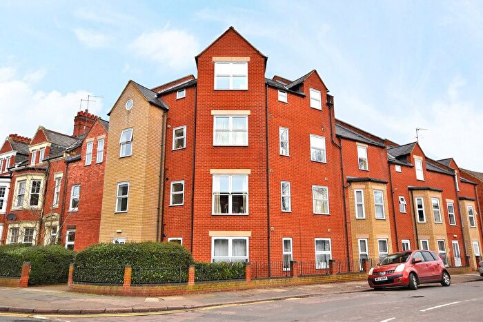 1 Bedroom Flat For Sale In Abington Grove, Northampton, NN1
