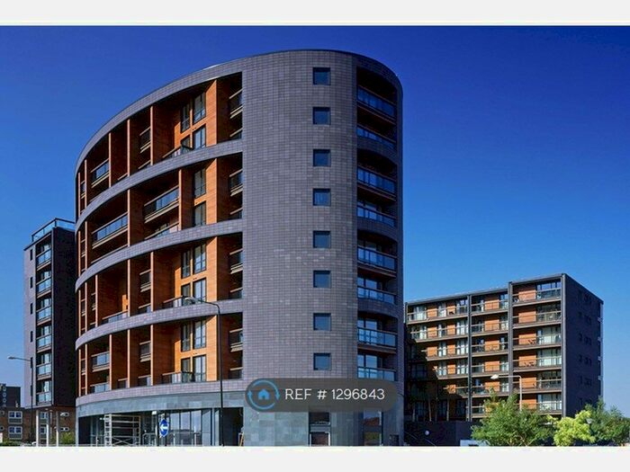 2 Bedroom Flat To Rent In The Sphere, London E16