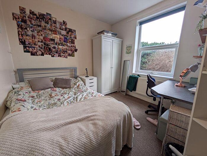 5 Bedroom Detached House To Rent In Cycle Road, Nottingham, NG7