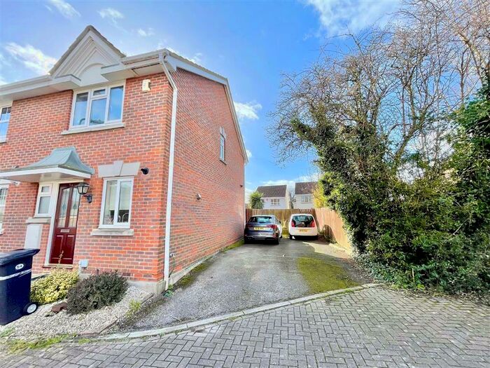 2 Bedroom End Of Terrace House To Rent In The Furlong, Bristol, BS6