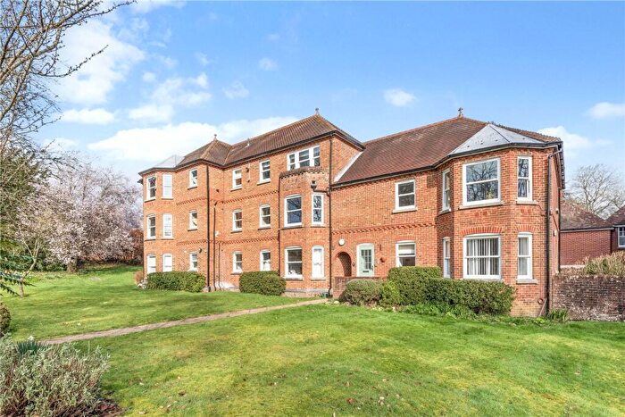2 Bedroom Apartment To Rent In Mead Road, Winchester, Hampshire, SO23