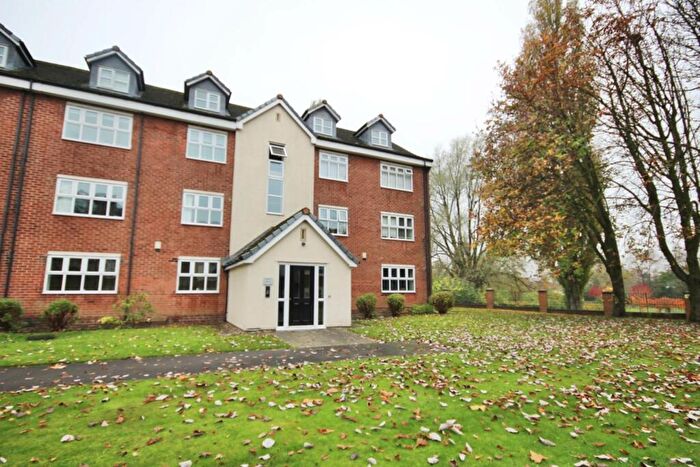 2 Bedroom Apartment For Sale In Hall Lane, Manchester, M23