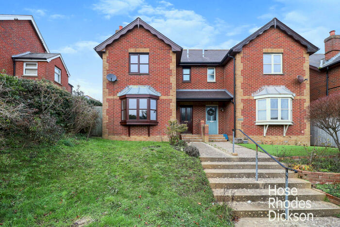 3 Bedroom Semi-Detached House To Rent In Slay Rise, Bannock Road, PO38