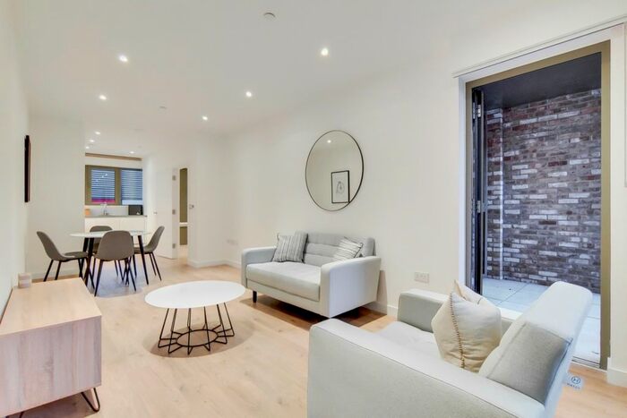 1 Bedroom Flat To Rent In Atlantis Avenue, London, E16