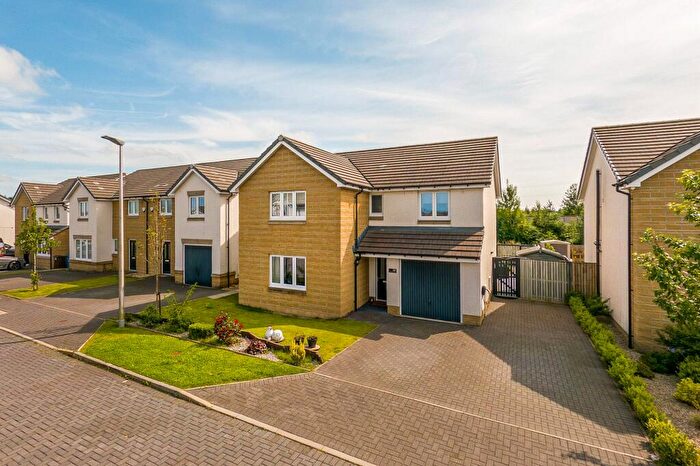 4 Bedroom Detached House For Sale In Sandray Gardens, Newton Mearns, Glasgow, G77