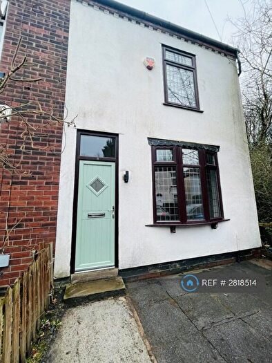 2 Bedroom End Of Terrace House To Rent In Blantyre St, Manchester, M30