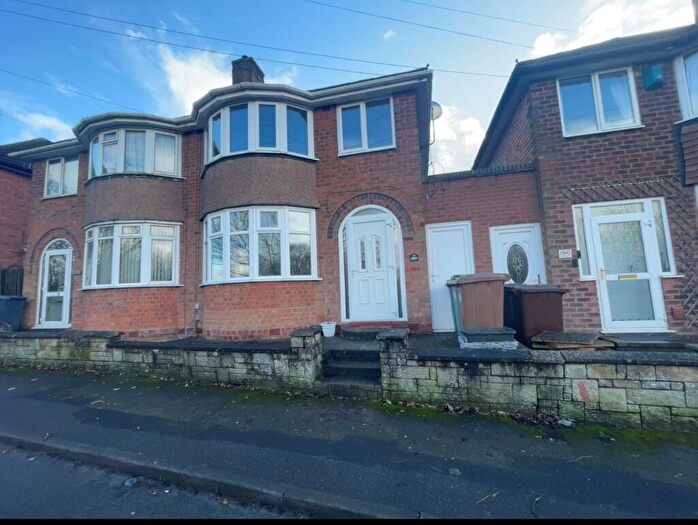 3 Bedroom Semi-Detached House To Rent In Coventry Road, Solihull, B26