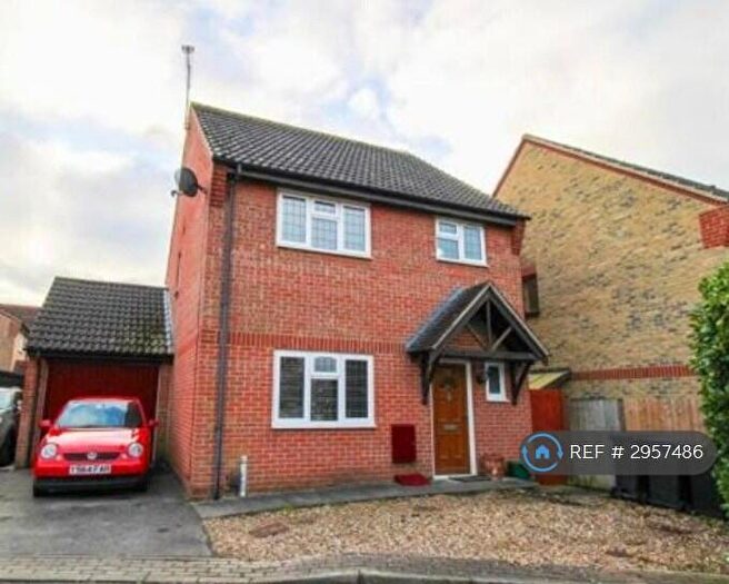 3 Bedroom Detached House To Rent In Coalport Close, Harlow, CM17