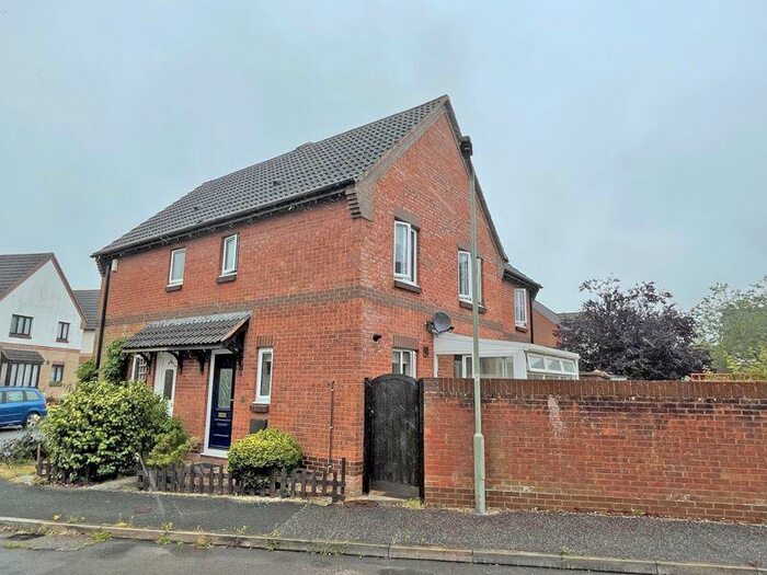 2 Bedroom End Of Terrace House To Rent In The Cricketers, Axminster, EX13