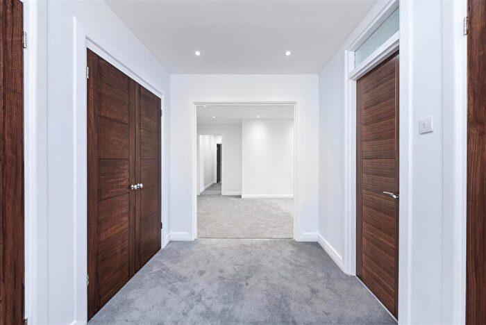 1 Bedroom Flat To Rent In Greenhill, Hampstead, NW3