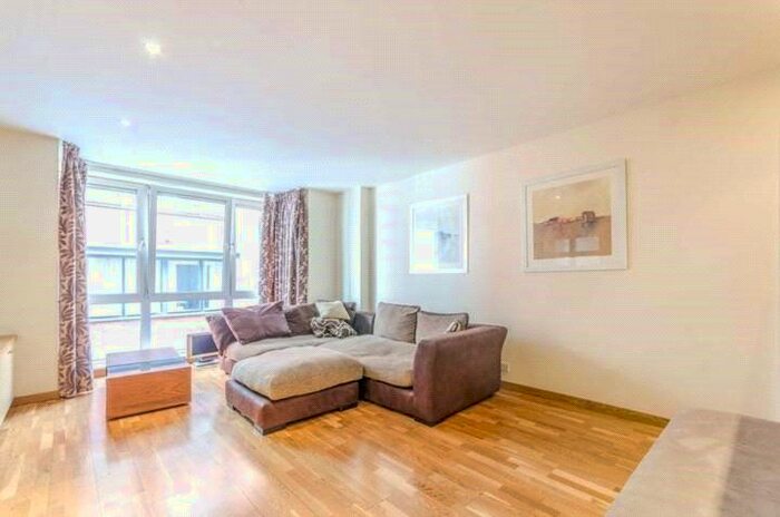 Studio To Rent In Hosier Lane, London, EC1A