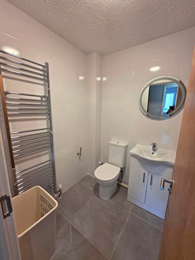 2 Bedroom Flat To Rent In Christchurch Avenue, London, NW6