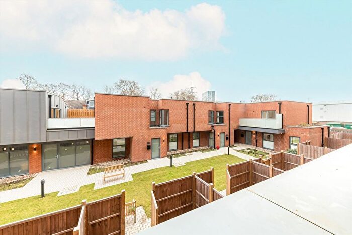 2 Bedroom Property To Rent In East Road, London, SW19