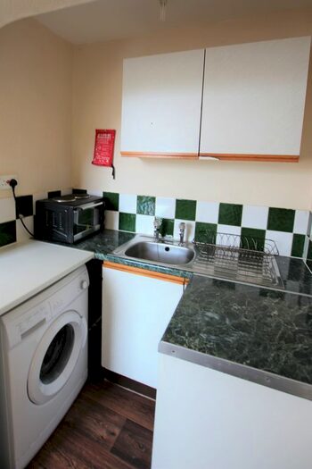 Studio To Rent In Springholme, Stockton-On-Tees, TS18