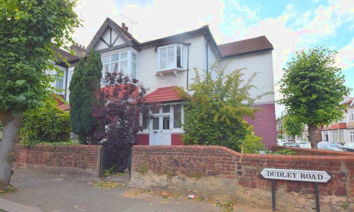 2 Bedroom Flat To Rent In Dudley Road, Finchley, N3