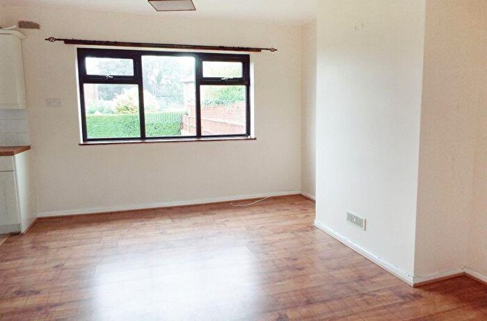 3 Bedroom Semi-Detached House To Rent In Saltersford Lane, Alton, Stoke-On-Trent, ST10