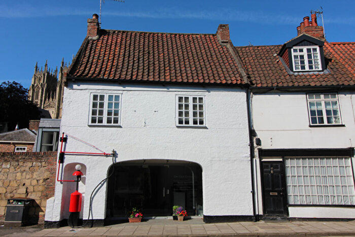 3 Bedroom Duplex To Rent In Beverley, HU17