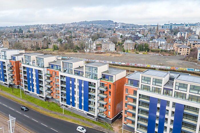 3 Bedroom Flat To Rent In Dundee, DD1