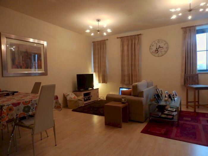 2 Bedroom Flat To Rent In Tow Path Court, Britannia Wharf, Bingley, West Yorkshire, BD16