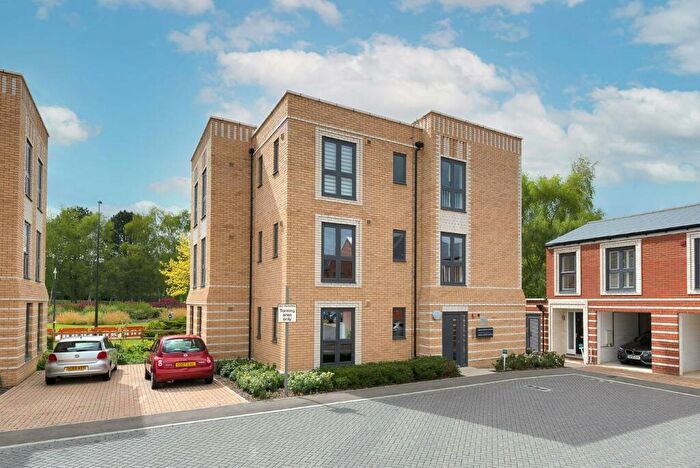 2 Bedroom Apartment For Sale In Baddlesmere Drive, Kings Hill, ME19