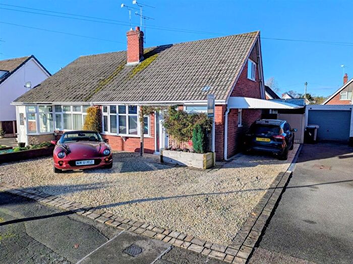 3 Bedroom Semi Detached Bungalow For Sale In Carroll Drive, Wistaston, Cheshirre, CW2